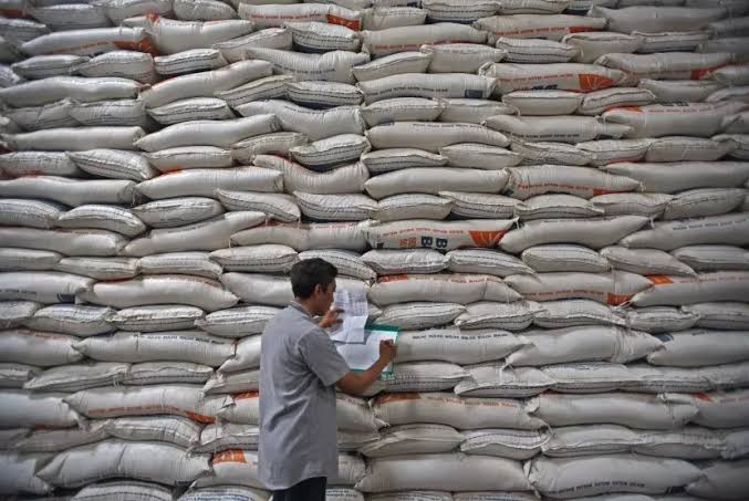 Bulog Akan Buang 20 Ribu Ton Beras