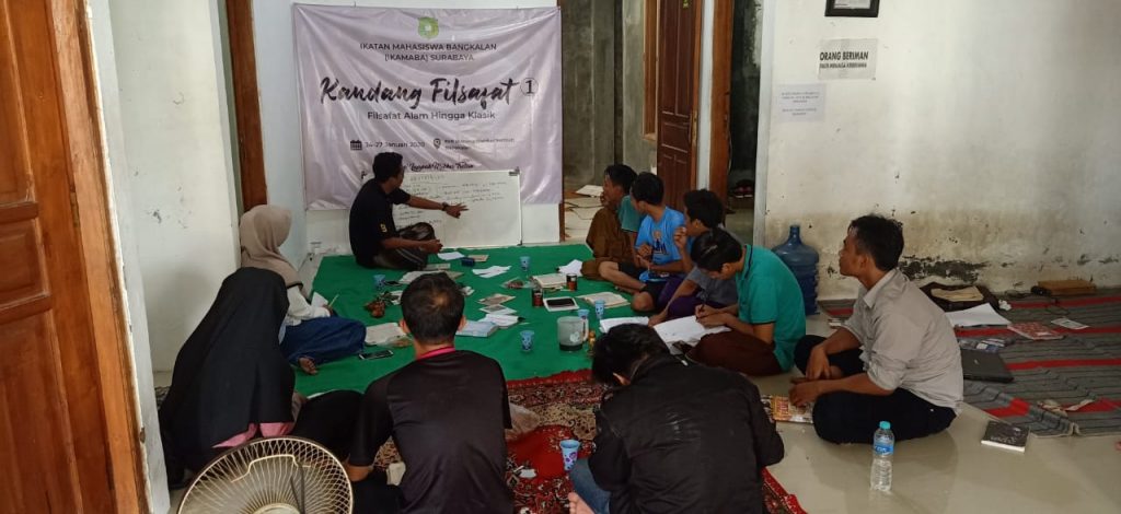Ikamaba Gelar Sekolah Filsafat Alam hingga Klasik