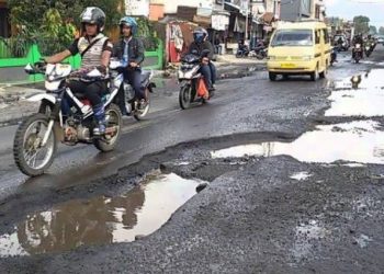 Warga Bisa Menuntut Bila Alami Kecelakaan Karena Jalan Rusak
