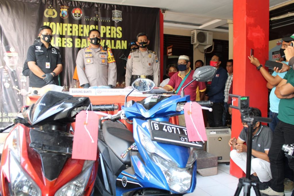 Fakta Dibalik Tewasnya Waria Pemilik Salon Asal Modung