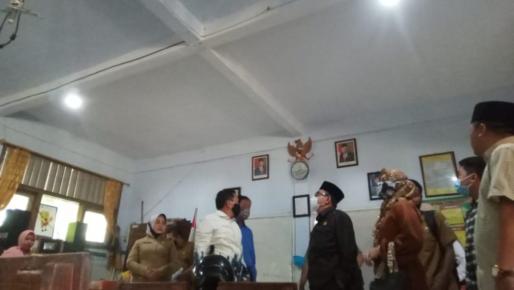 Tinjau SDN Kemayoran 01, Komisi D Temukan Perubahan Konstruksi Gedung 7 CM