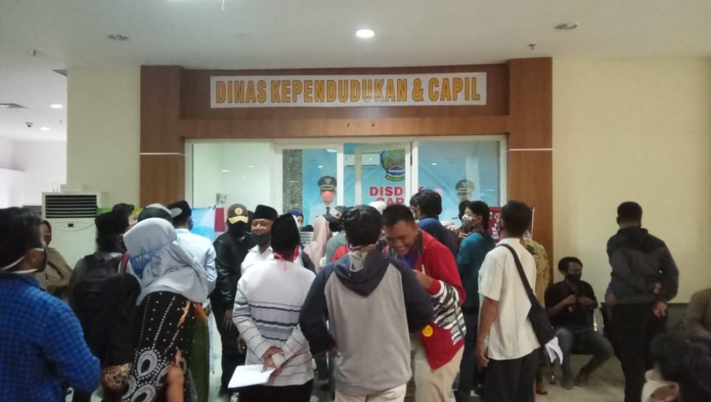 Warga Minta Disdukcapil Bangkalan Tambah Lokal Pelayanan di MPP