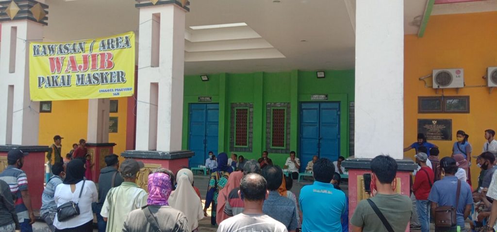 Redam Gesekan, Jumhur Saros Ambil Alih Ketua Paguyupan PKL SGB