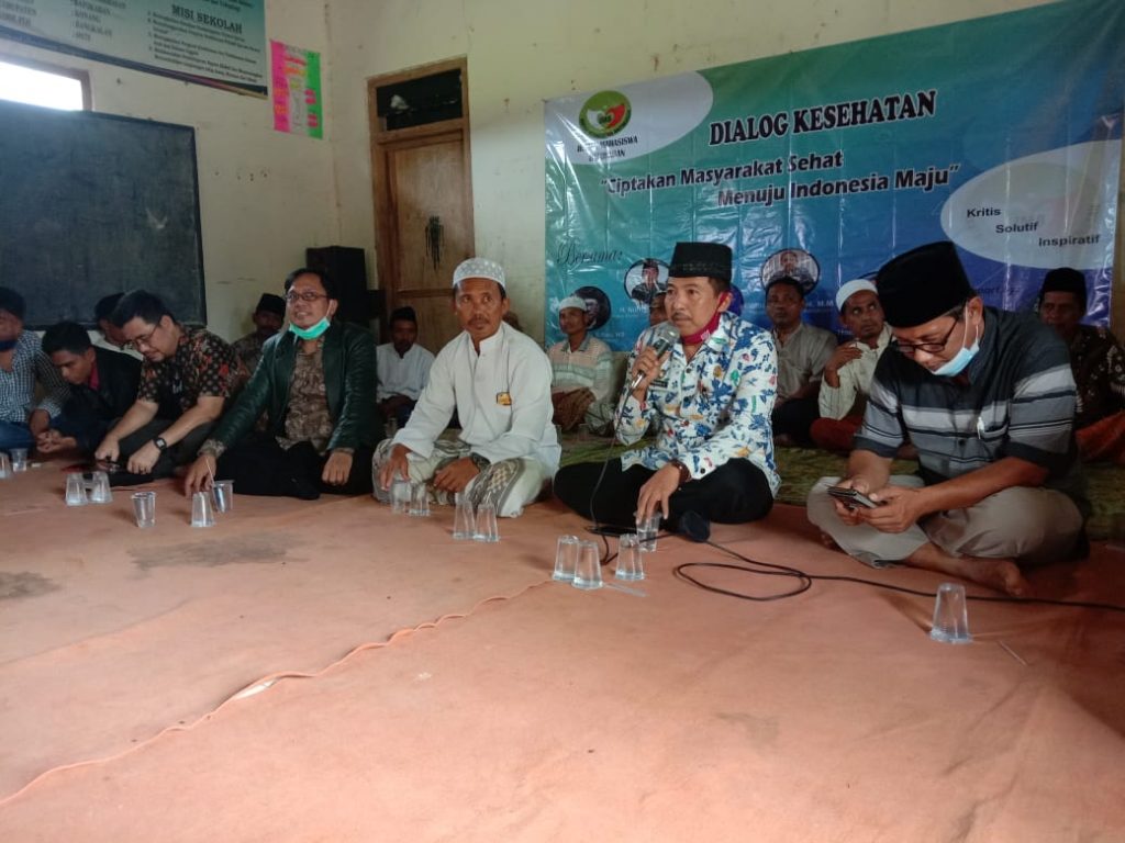 Kadinsos Bangkalan, Wibagio, Hadiri Dialog Kesehatan yang Diadakan Oleh Ikatan Mahasiswa Batokaban (IMB)