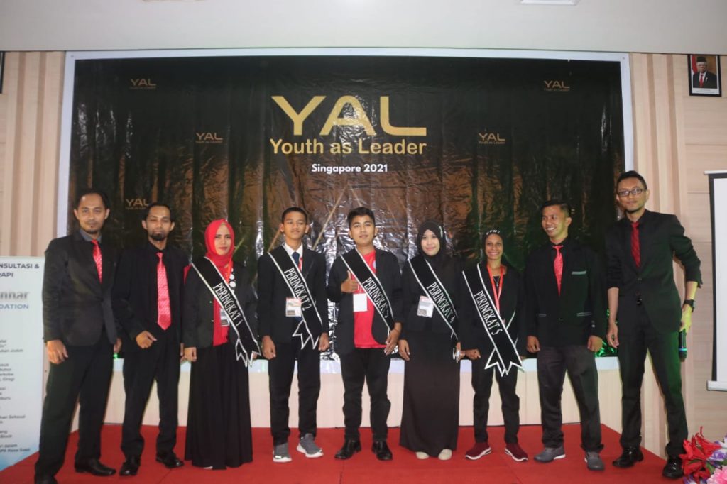Mahasiswa Bangkalan, Raih Juara Tiga Lomba Bahasa Inggris di Makassar