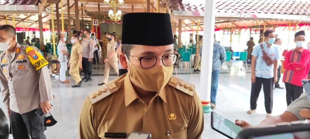 Ra Latif Beri Mainan Untuk Anak Awak KRI Nanggala yang Gugur