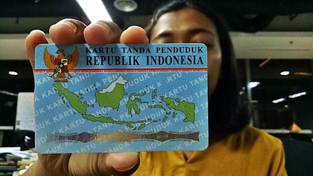 Kemendagri Sediakan KTP Khusus Transgender, Negara Mengakui LGBT?