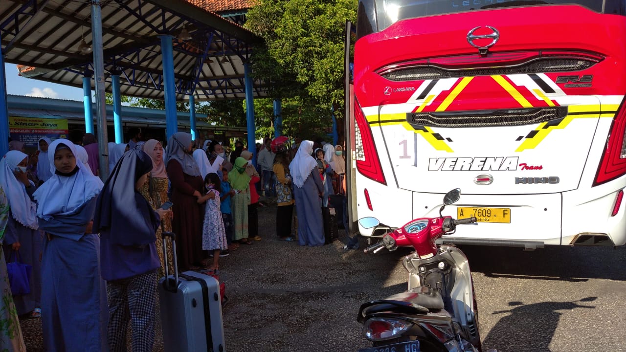 Santri Al-Amien Kembali ke Pondok: Wajib Isolasi Mandiri hingga Dapat Motivasi Bupati Pamekasan