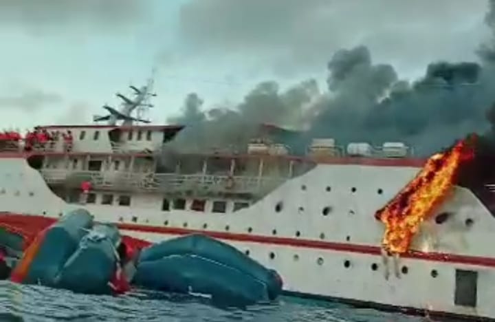 Kronologi Kapal Penumpang Terbakar di Perairan Ternate