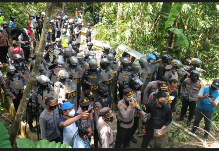 Buntut Bentrok di Desa Wadas, LBH Yogyakarta Laporkan Kapolres Purworejo