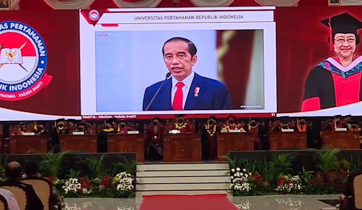 Jokowi: Keputusan Unhan Sangat Tepat Kukuhan Megawati Profesor Kehormatan di Bidang Kepemimpinan Strategik