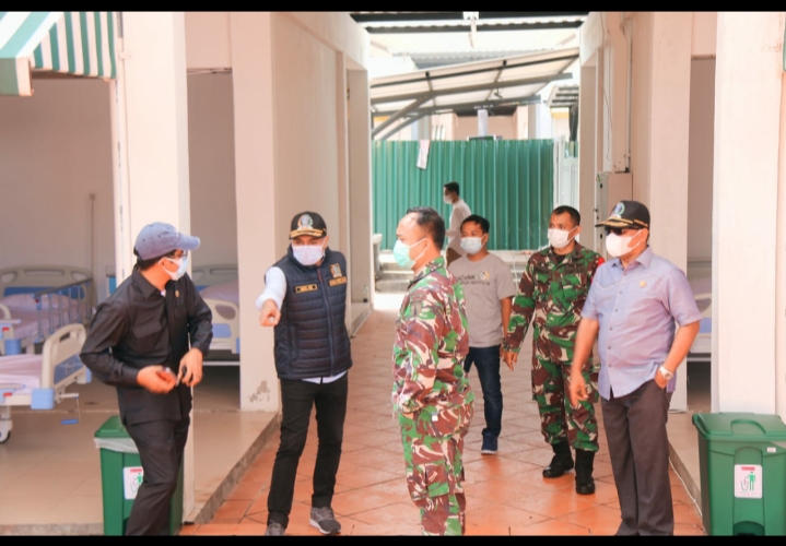 Banyak Pasien Ngeluh, Tiga Anggota DPRD Jatim Blusukan di Tempat Karantina BPWS