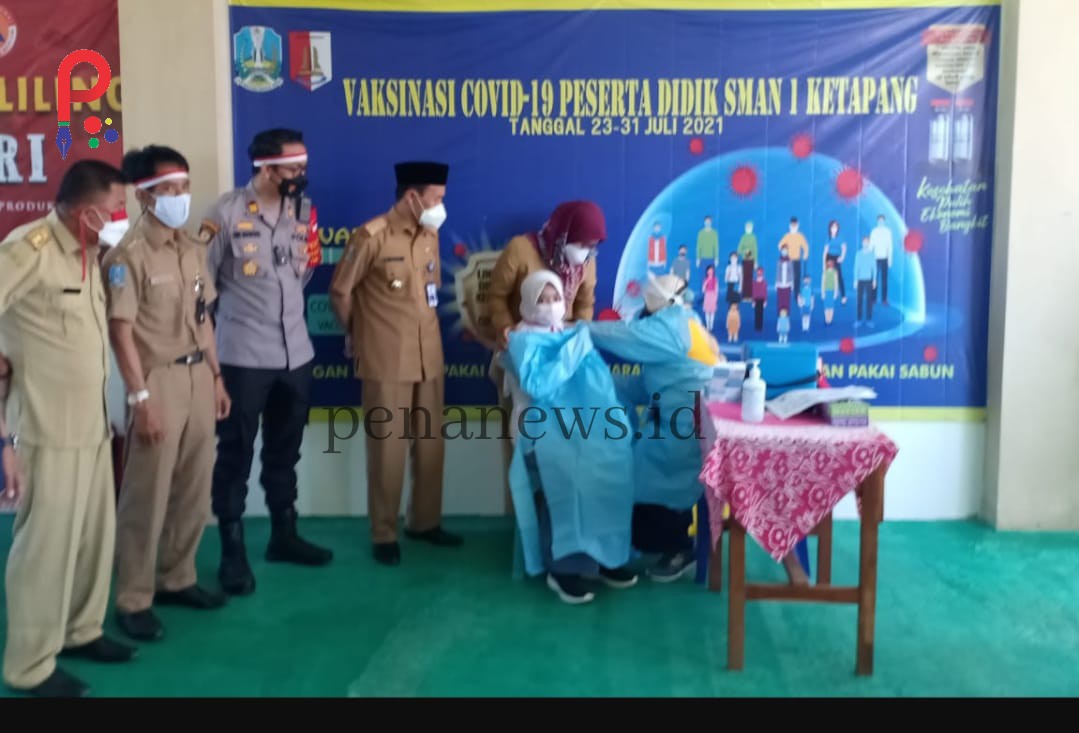 SMAN 1 Ketapang Sukses Menggelar Program Vaksinasi Pertama Tingkat SMA se kabupaten Sampang