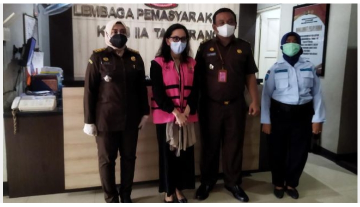 Sudah Jadi Terpidana, Jaksa Pinangki Masih Terima Gaji