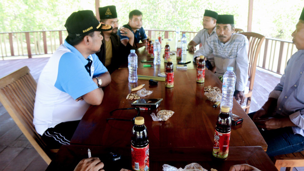 Ramai Isu CSR, Anggota DPRD Jatim Temui Nelayan Sepuluh