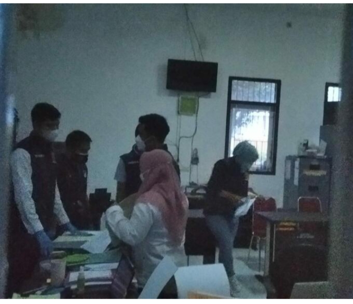Usut Honor Pemakaman Covid, Polisi Gledah Kantor BPBD Jember