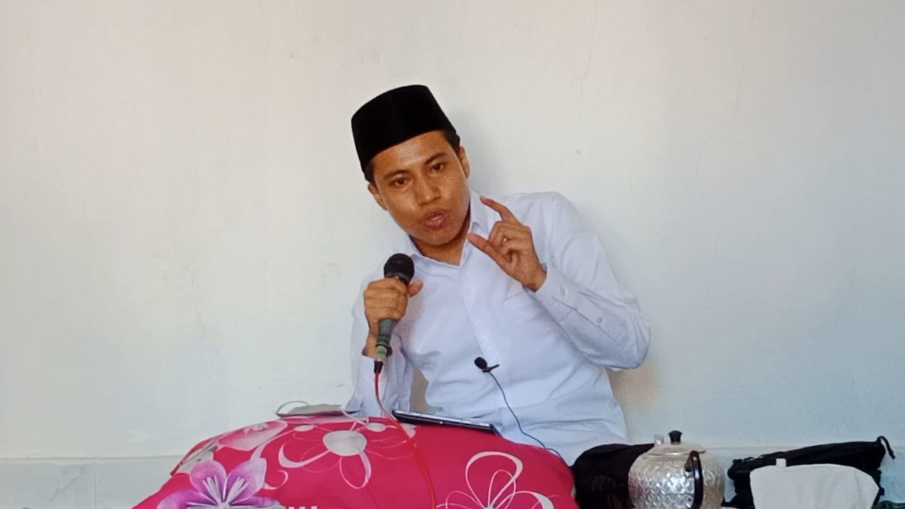 Ra Mamak Guluk-Guluk Bahas Perbedaan Sabar dan Syukur dalam Kajian Kitab Bersama IAA Rubaru