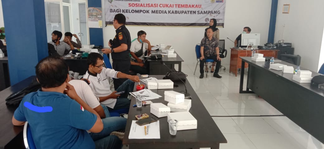 Ini Sanksi Bagi Penjual Rokok Ilegal