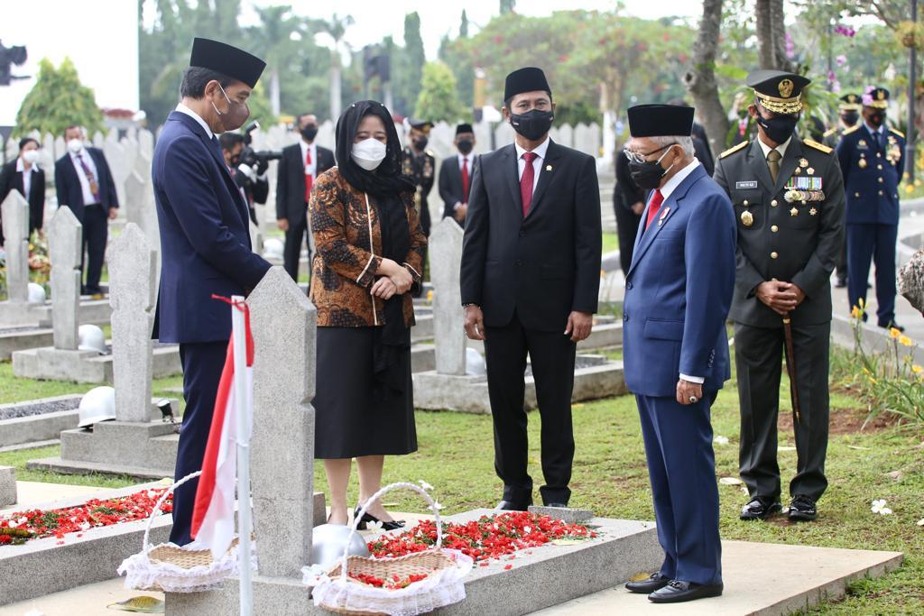 Hari Pahlawan, Puan Sebut Nakes Hingga Tim Thomas Cup Pahlawan Era Kemajuan