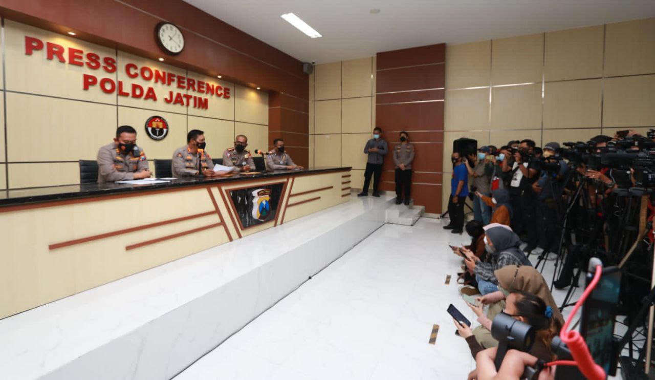 Sopir Vanessa Angel Hari Ini Resmi Ditahan di Polres Jombang