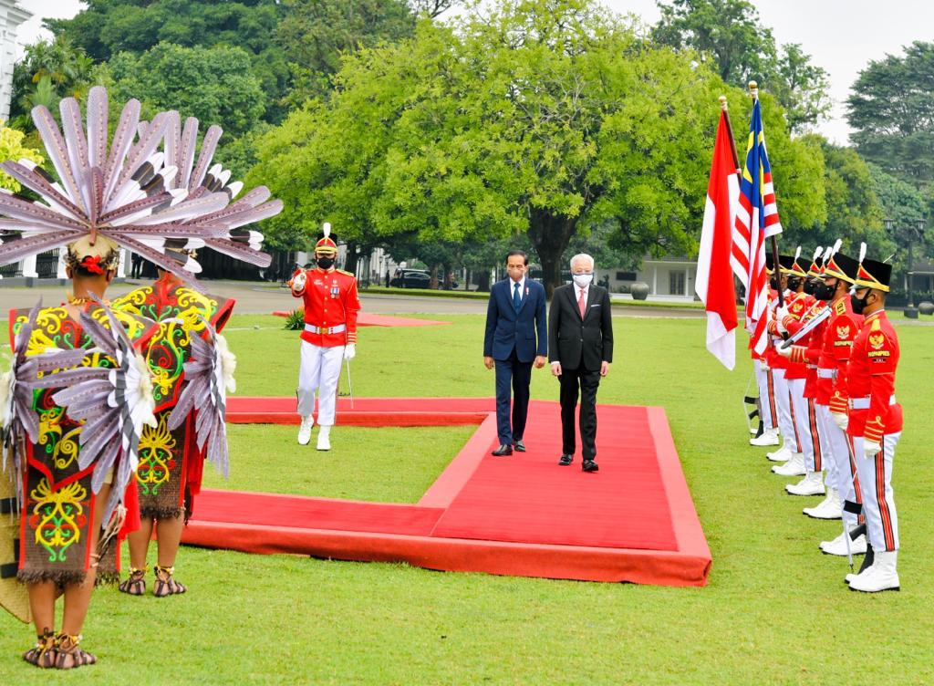 Jokowi Sedih: di Luar Indonesia Dipandang, di Dalam Justru Dikerdilkan