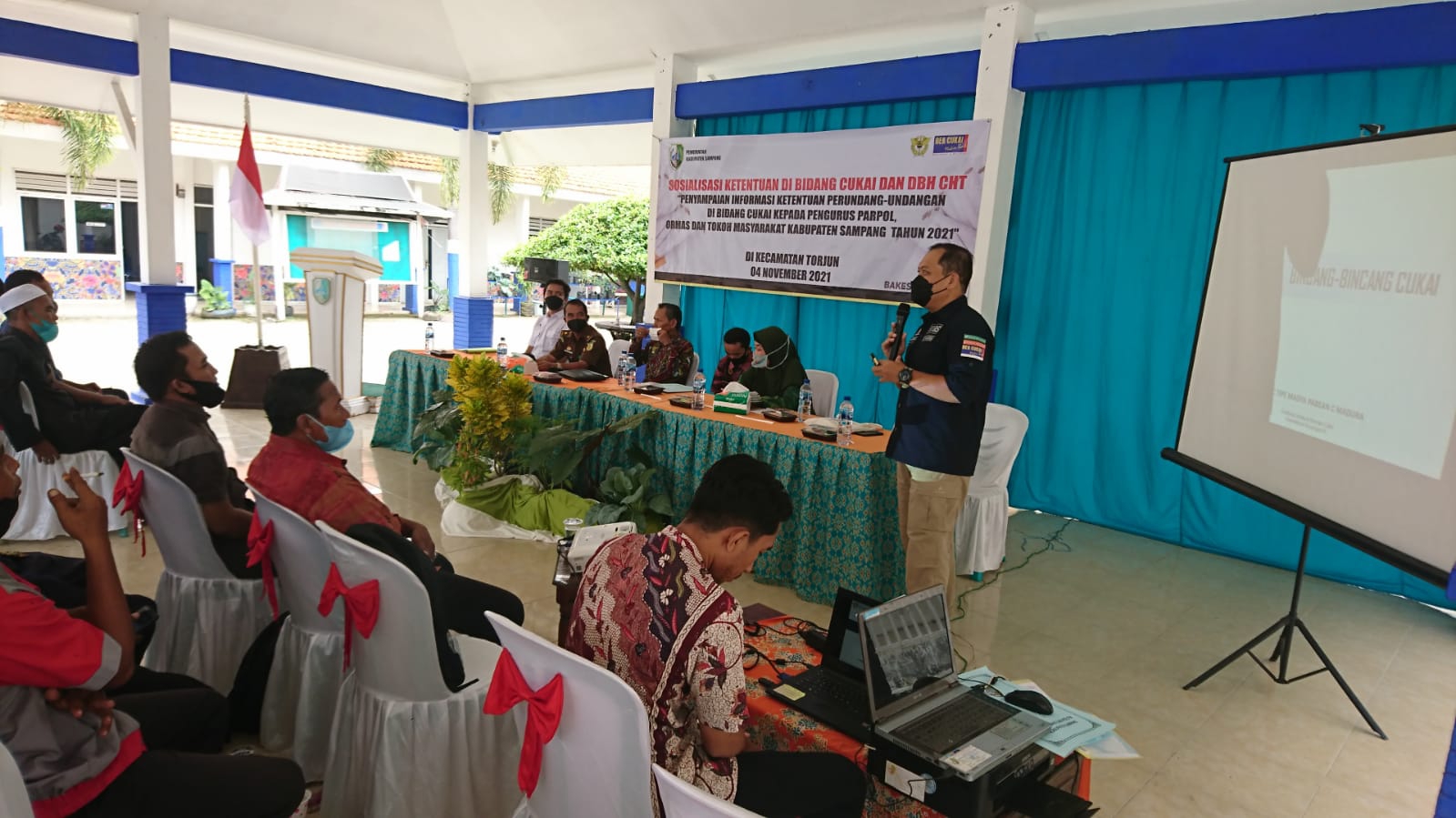 Bakesbangpol Sampang Sosialisasi Ketentuan Cukai dan DBHCHT