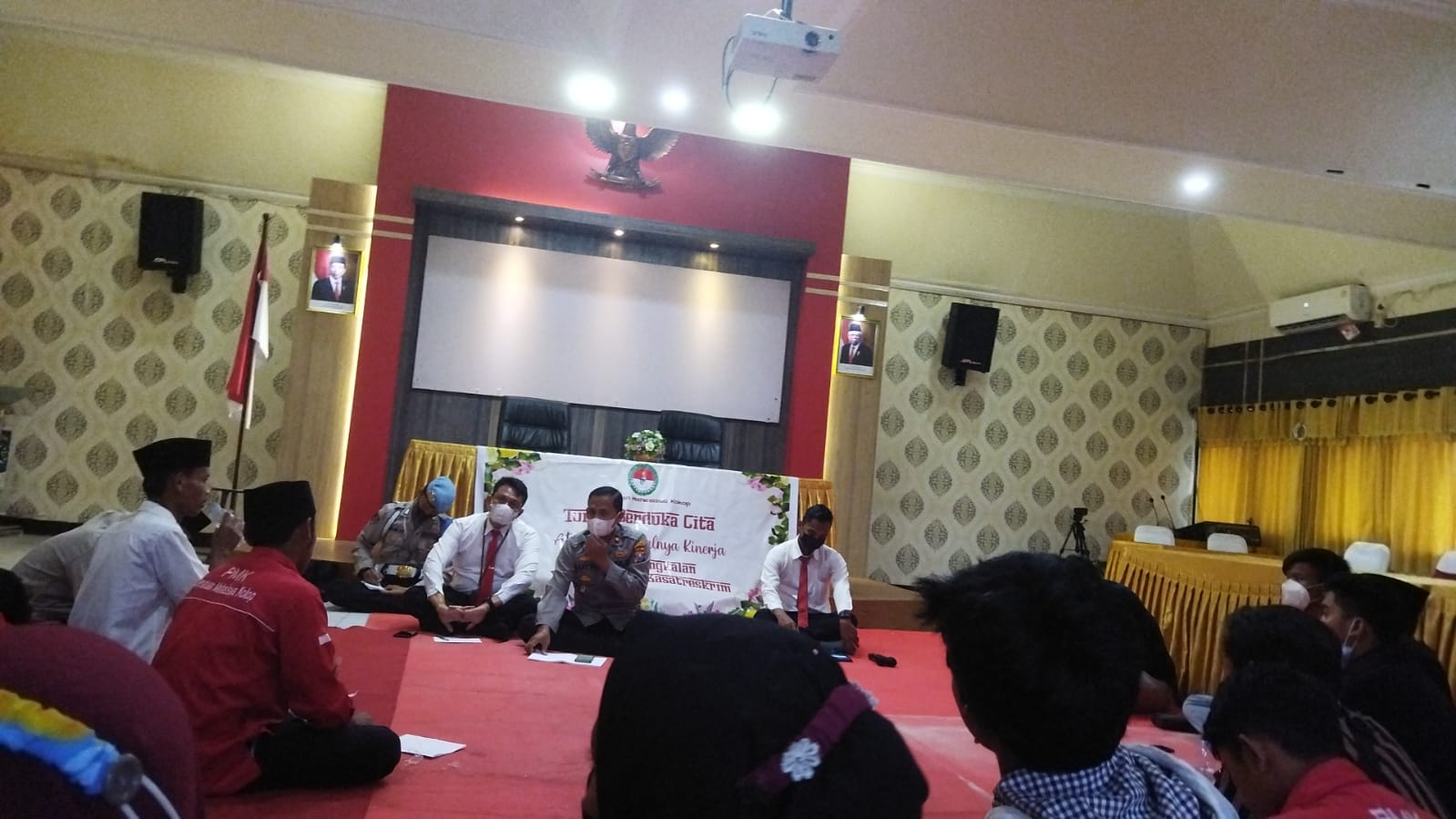 Kinerja Polisi Dinilai Mati, PMK Gelar Tahlilan di Mapolres Bangkalan