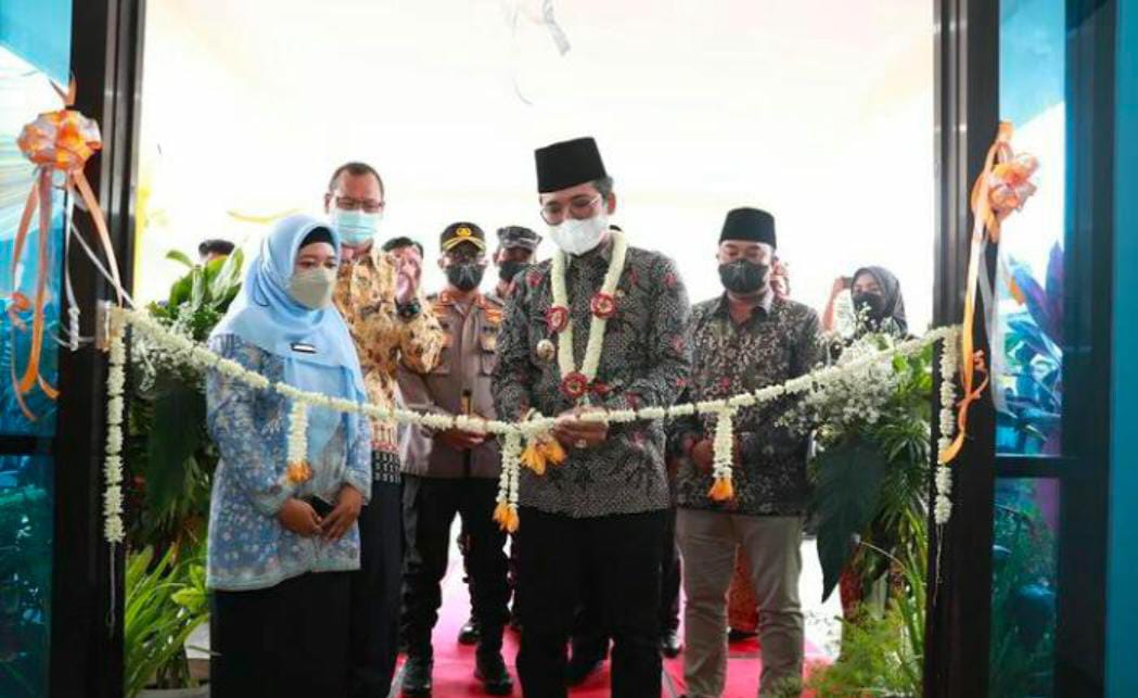 Resmikan Gedung Baru Puskesmas Blega, Bupati Bangkalan: Pelayanan Harus Ditingkatkan