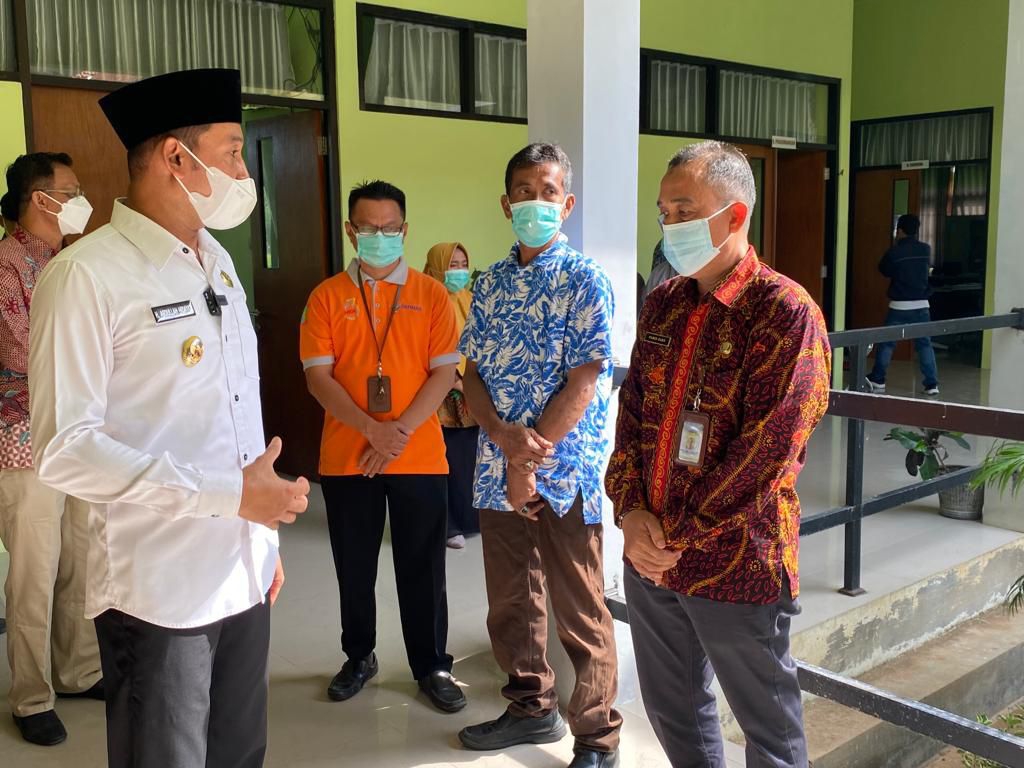 Tanggapi Laporan Warga, Wabup Sampang Sidak Pelayanan Puskesmas Camplong