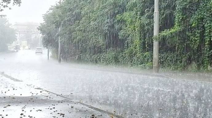 Waspada! Jatim Hari Ini Potensi Hujan Lebat Disertai Angin Kencang