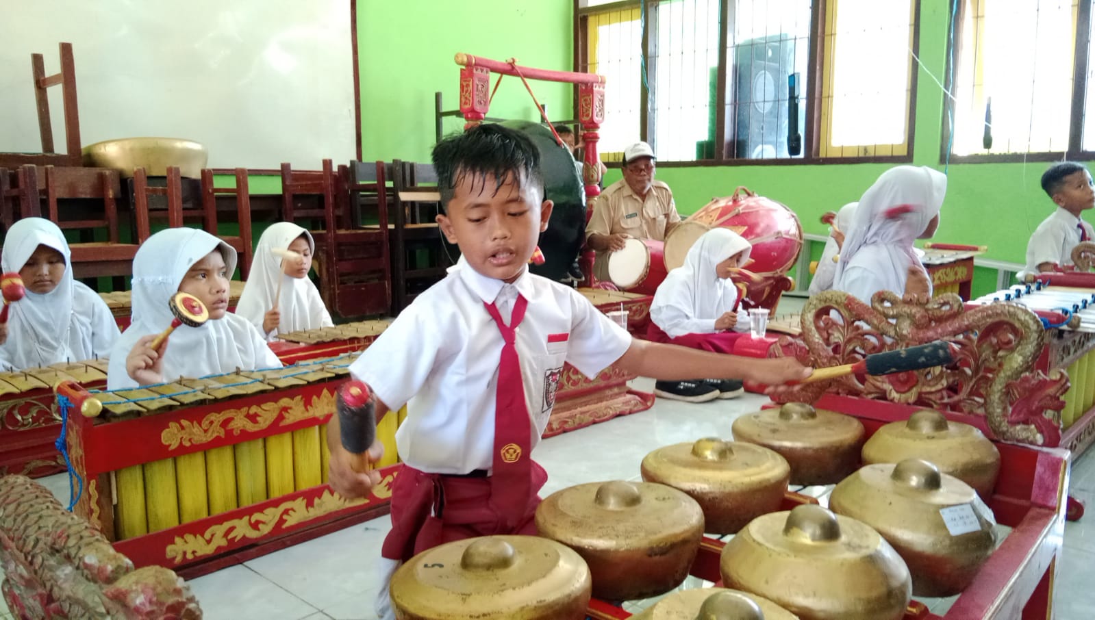 Siswa SDN Pasongsongan I Lihai Memainkan Musik Gamelan