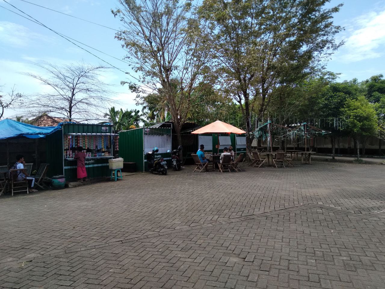 Keluh Kesah Pedagang TRK: Pengunjung Sepi Karena Karcis