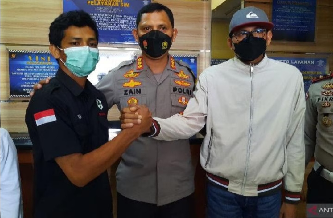 Kronologi Mercy Halangi Ambulance, Senggolan Hingga Dikejar ke Rumah Sakit