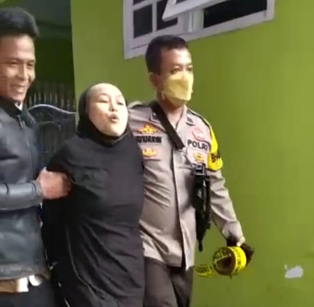 Cerita Ibu di Brebes Gorok Tiga Anaknya Pakai Cutter