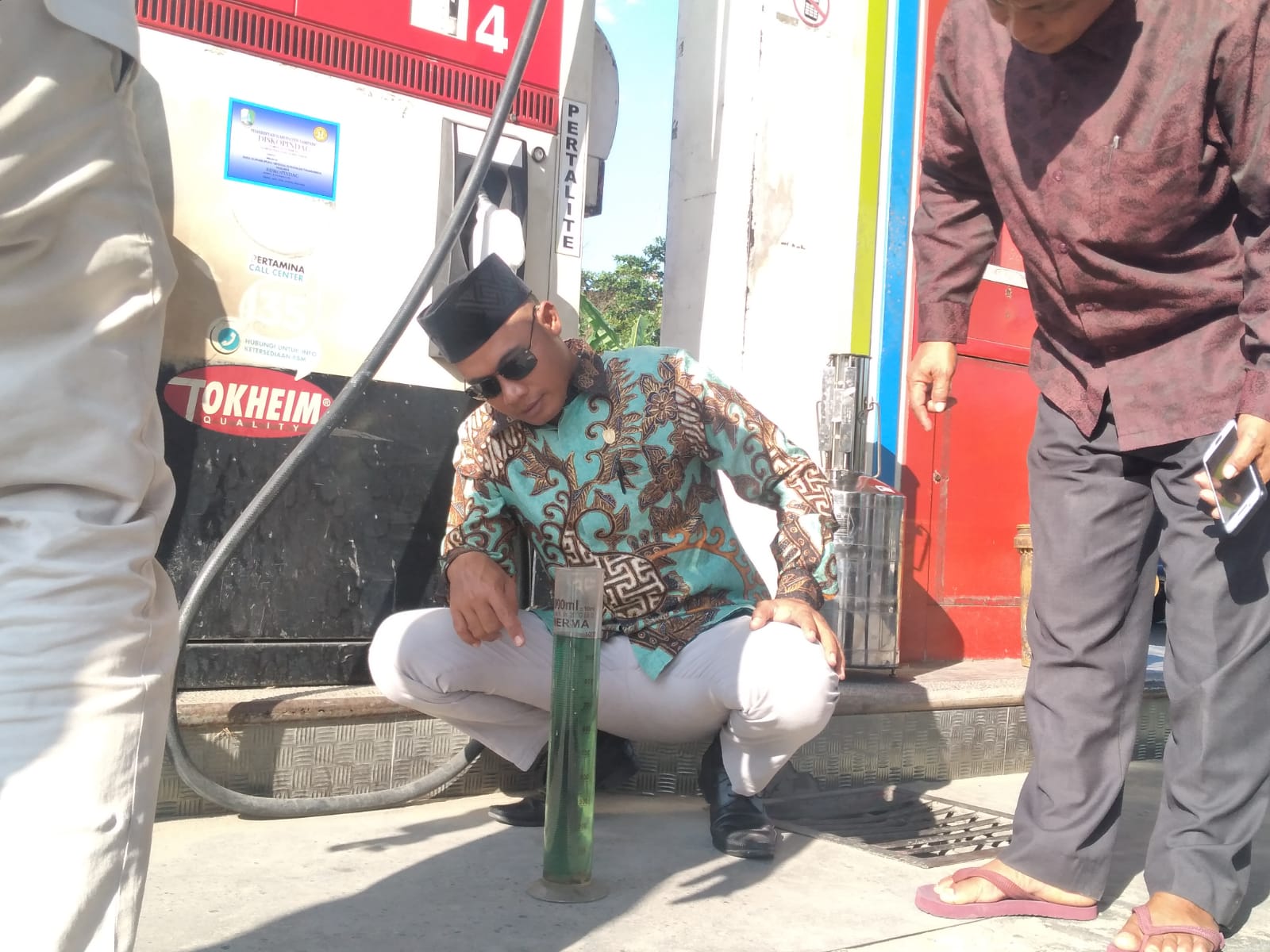 Uji Tera SPBU Dadakan Ala Anggota DPRD Sampang