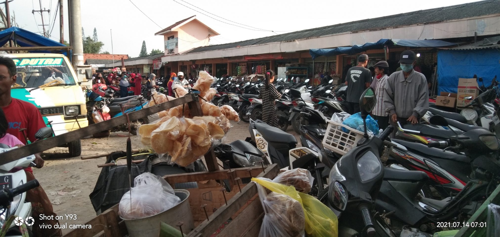 Jelang Hari Raya Idhul Fitri, Harga Sembako di Bangkalan Masih Stabil