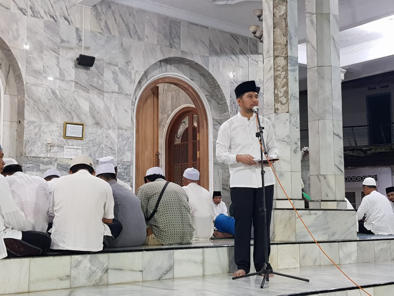 Hadiri Haul di Ponpes Asshomadiyah, Emil Elestianto Dardak: Mohon Do’a, Jatim Bisa Bebas Dari Penyakit
