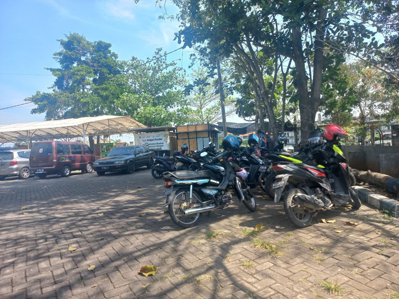 Tarif Parkir  TRK Dikeluhan Pengunjung