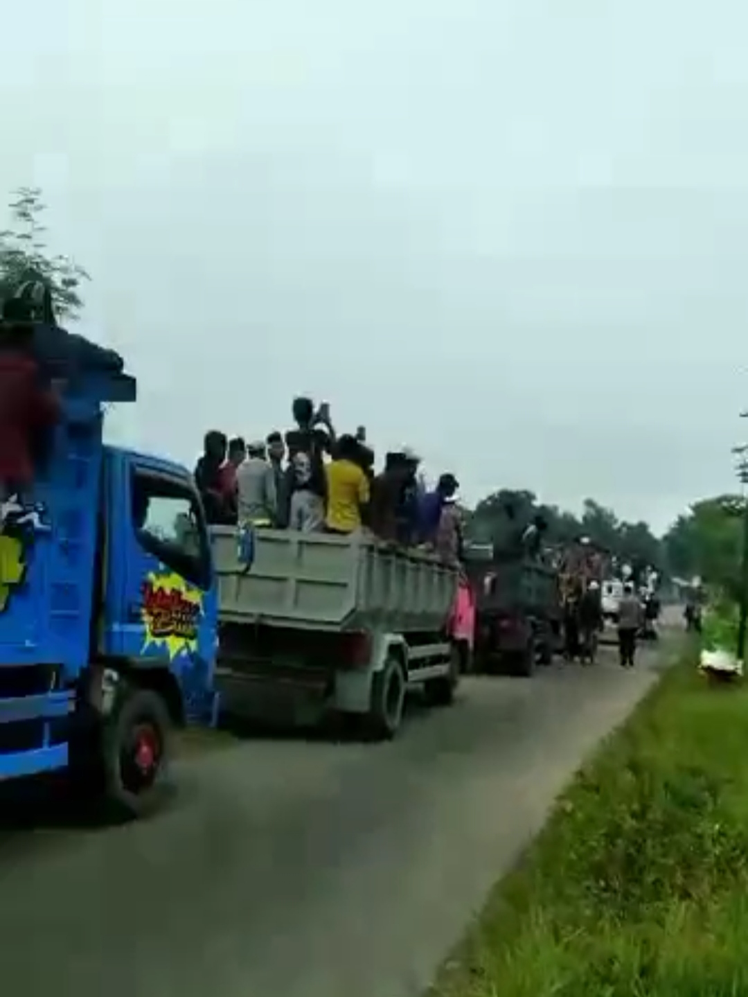 Pupuk di Bangkalan Langka, Ribuan Masa Geruduk Kantor Dispertahotbun