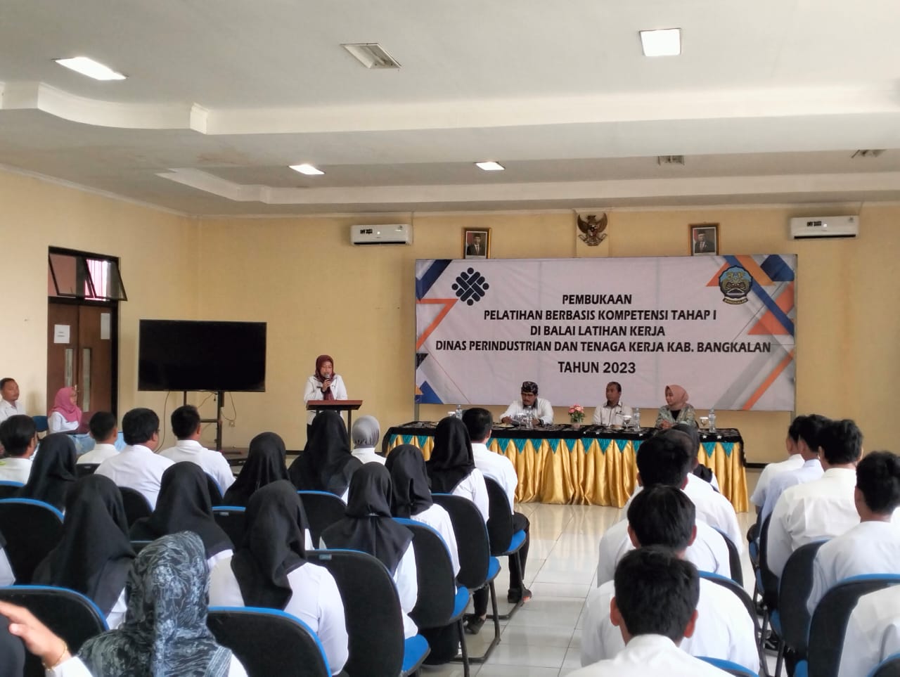 Car Disnaker Wujudkan Usaha Mandiri Bagi Warga Bangkalan