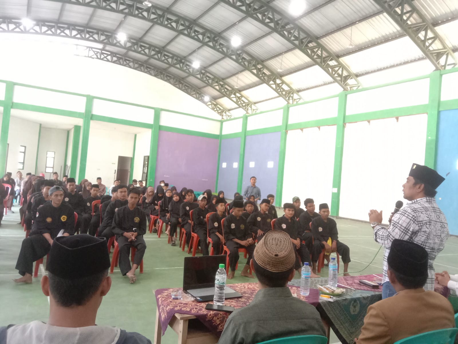 Raih Hasil Gemilang di Malang, Anggota DPRD Jatim Temui Atlet Pencak Organisasi Bangkalan