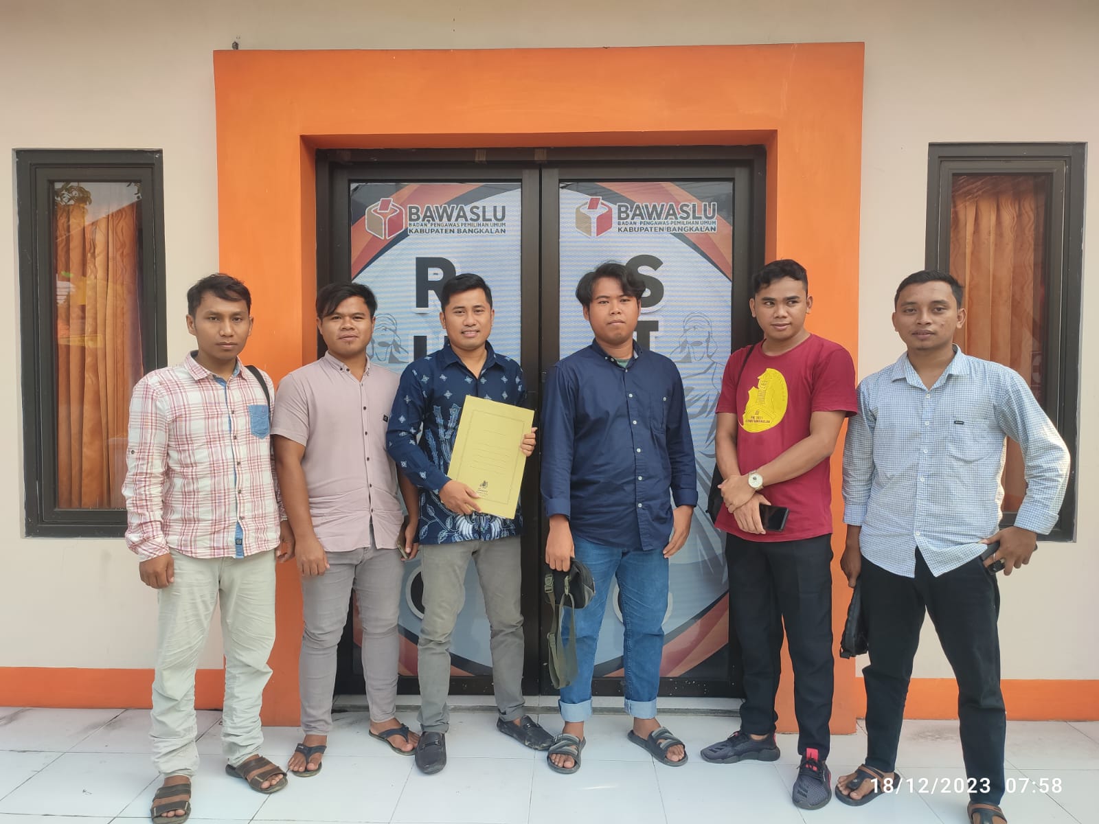 Rekrutmen KPPS ‘Secepat Kilat’, Pemuda dan Mahasiswa Lerpak Melapor ke Bawaslu