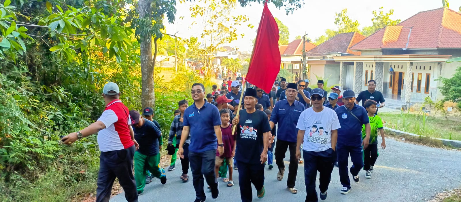 5000 Orang Meriahkan Jalan Sehat Bersama Calon Bupati Bangkalan Lukman Hakim