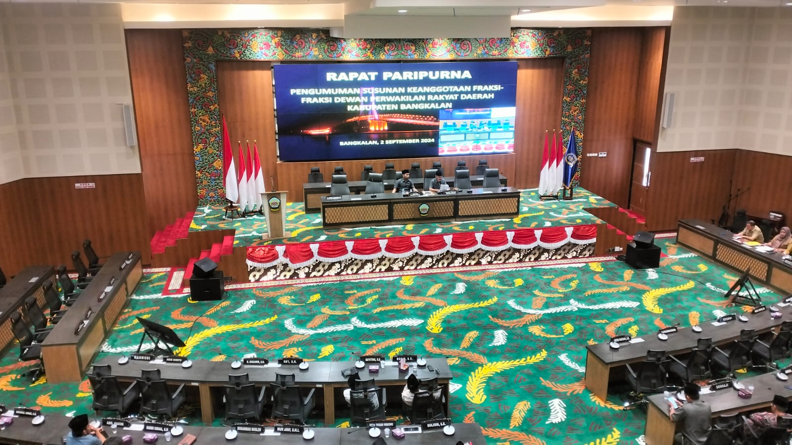 Belasan Anggota DPRD Bangkalan Tak Hadiri Paripurna Perdana