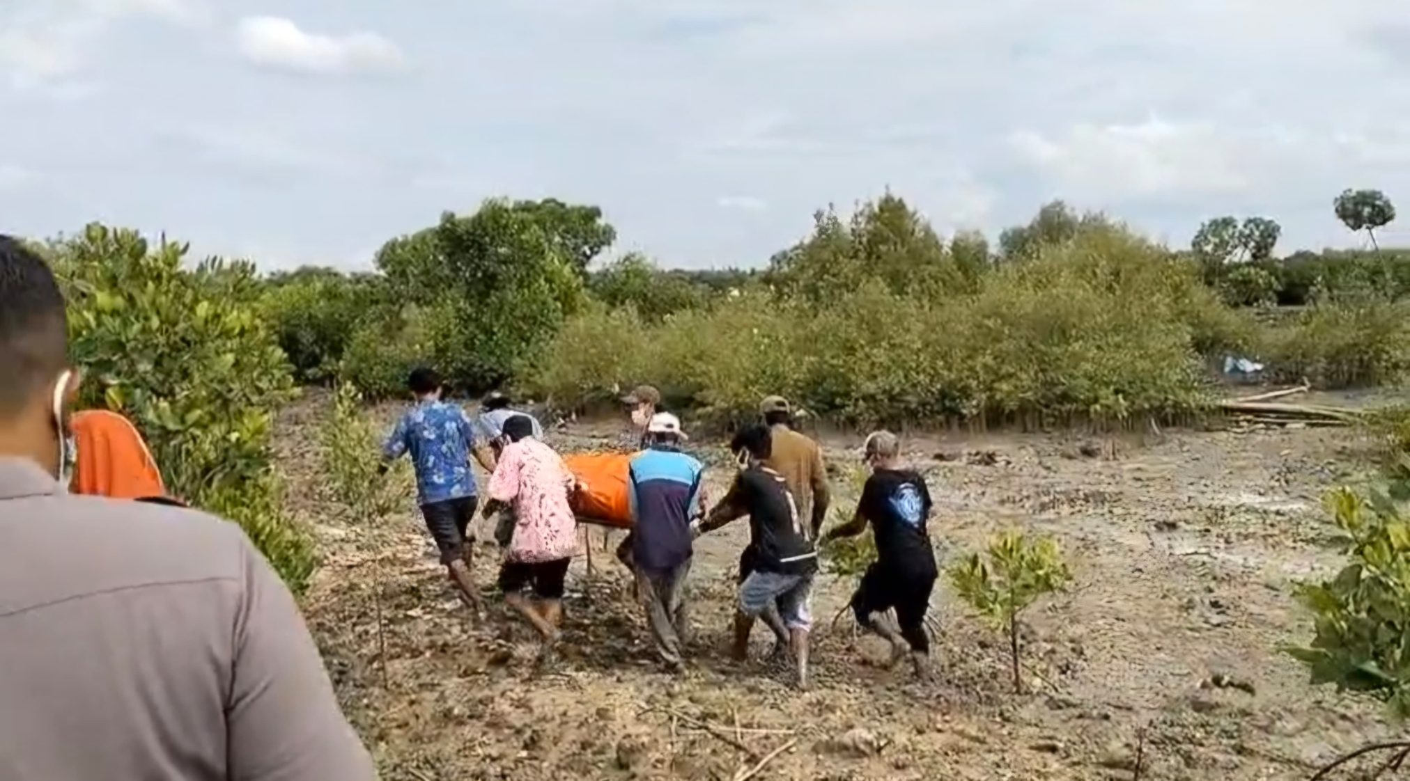 Nenek 80 Tahun Ditemukan Meninggal di Tambak Usai Hilang Tiga Hari